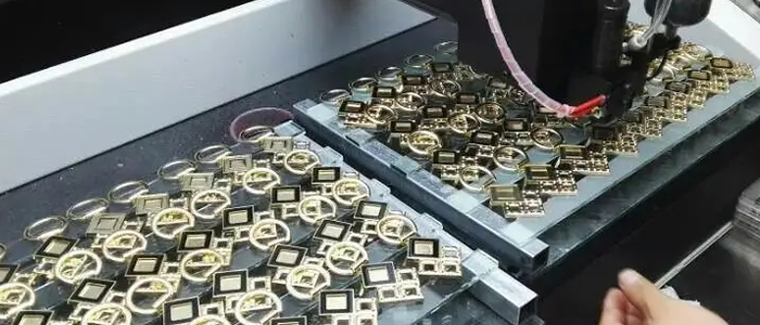 【點(diǎn)膠出現(xiàn)氣泡】關(guān)于AB點(diǎn)膠機(jī)在點(diǎn)膠時(shí)出現(xiàn)氣泡怎么解決？