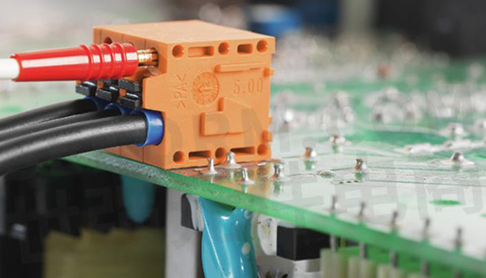 【PCB接線端子密封膠】研泰助力保障設(shè)備長期穩(wěn)定運行